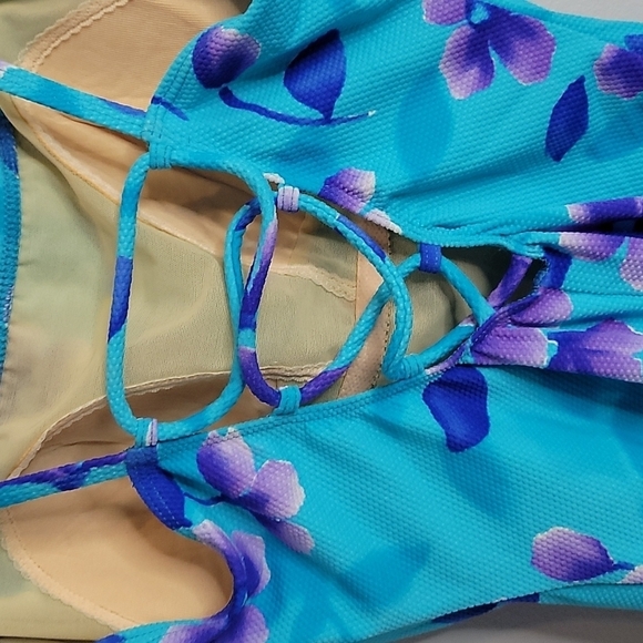 Sessa Turquoise blue & purple floral print one piece Swimsuit Strappy Back 14 - Picture 3 of 11